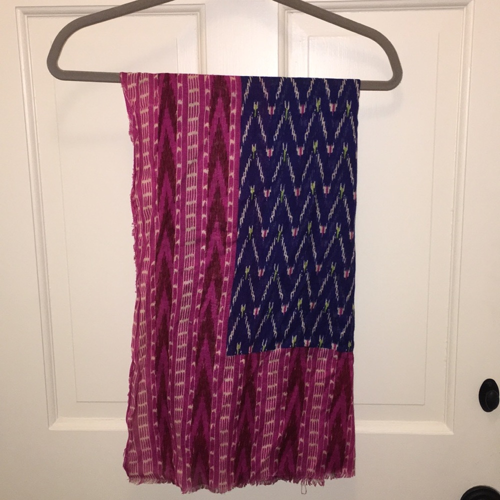 Gap scarf